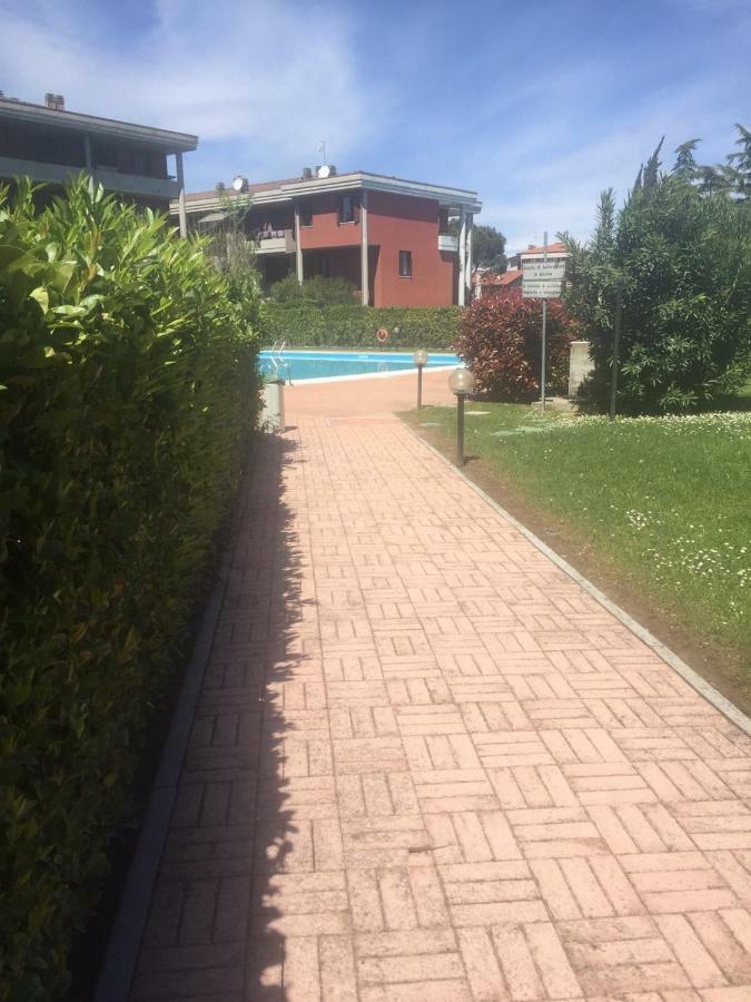 Casa Palazzo Leilighet Desenzano del Garda Eksteriør bilde